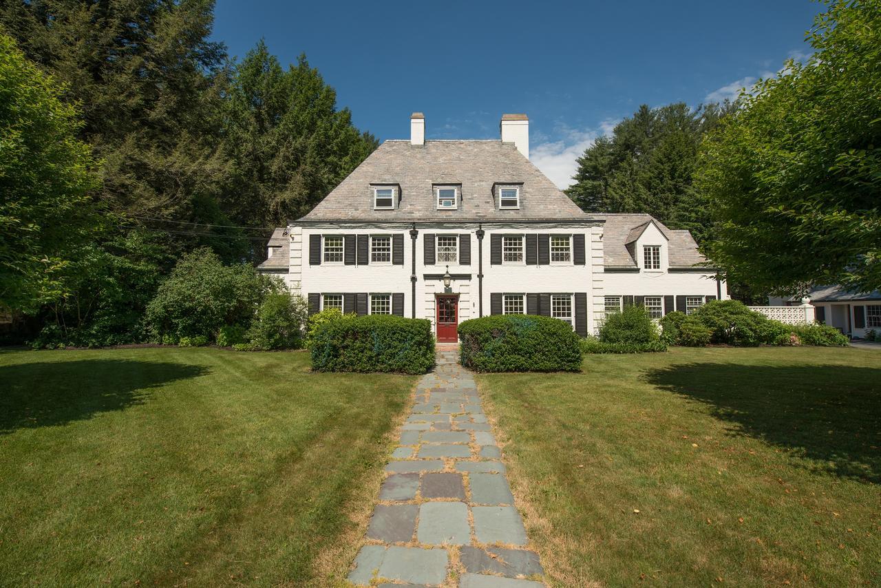 Inn On Putney Road Brattleboro Exterior photo